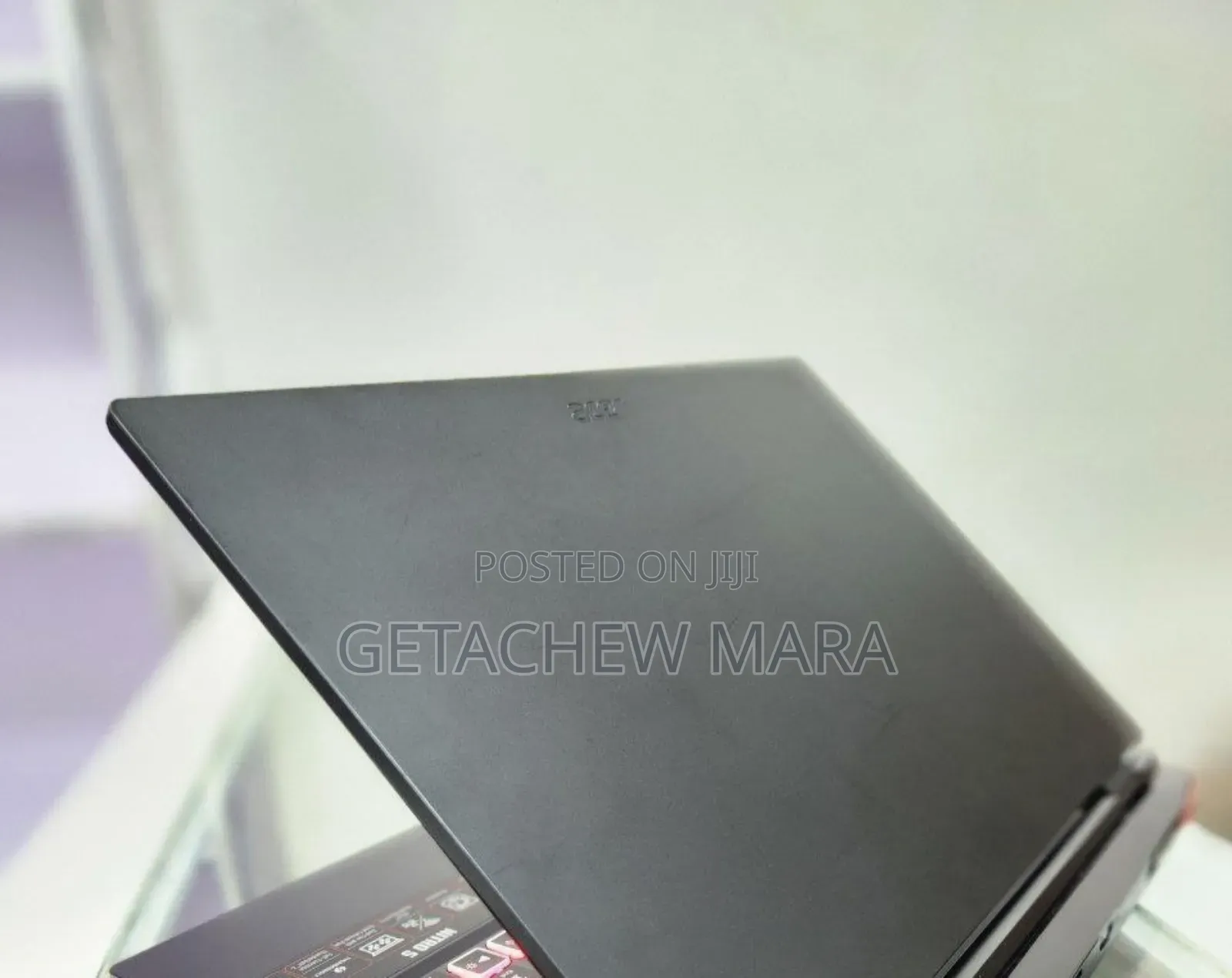 New Laptop Apple MacBook Pro 2017 16GB Intel Core I5 SSD 256GB