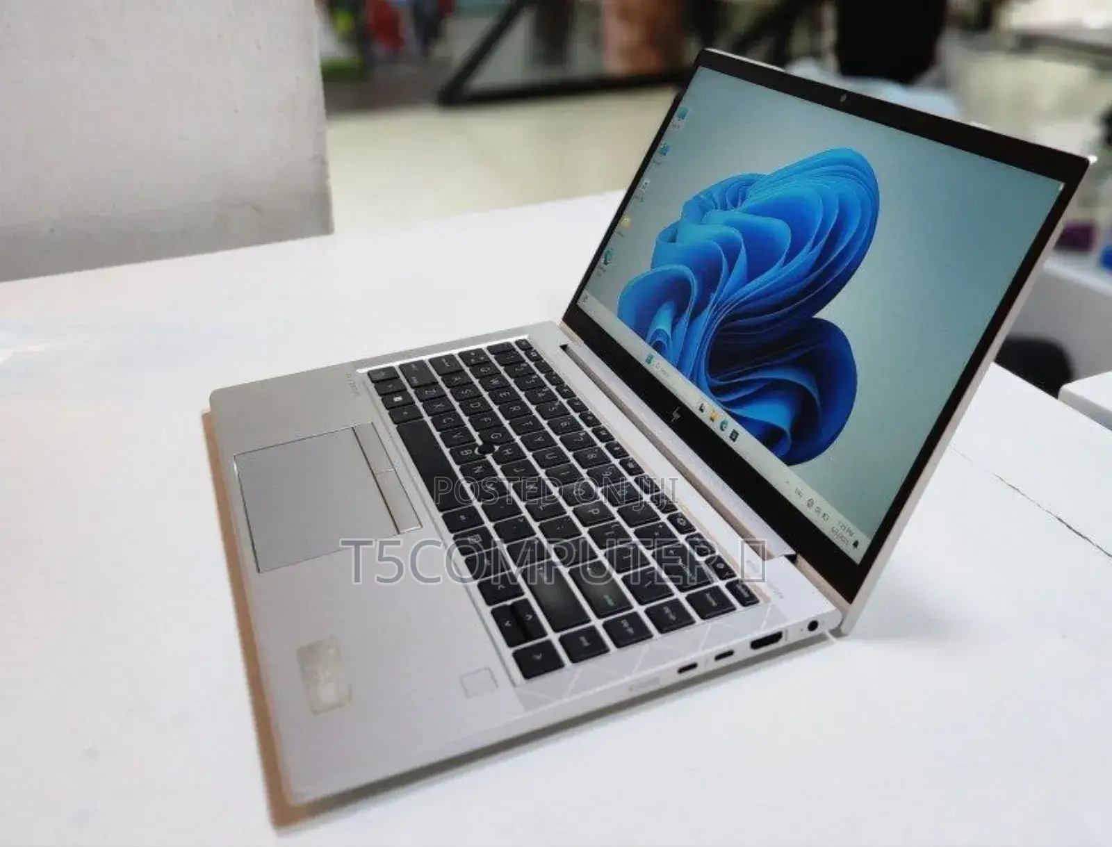 New Laptop HP EliteBook 840 G8 16GB Intel Core I5 SSD 512GB