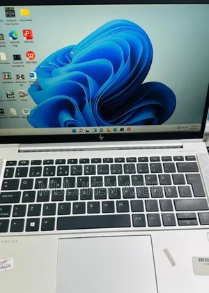 New Laptop HP EliteBook 830 16GB Intel Core I5 SSD 512GB