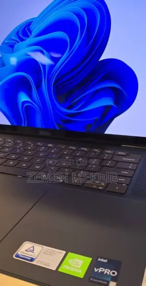 Photo - New Laptop Dell Inspiron 15 16GB Intel Core I7 SSD 1T