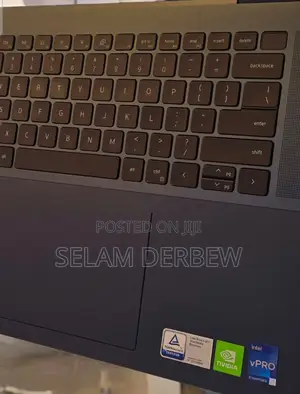 New Laptop Dell Inspiron 15 16GB Intel Core I7 SSD 1T