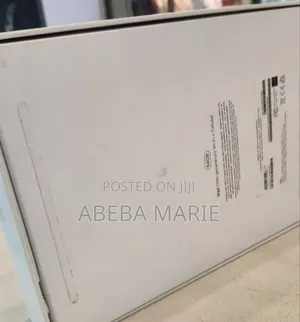 New Apple iPad 10.2 (2020) Wi-Fi 64 GB