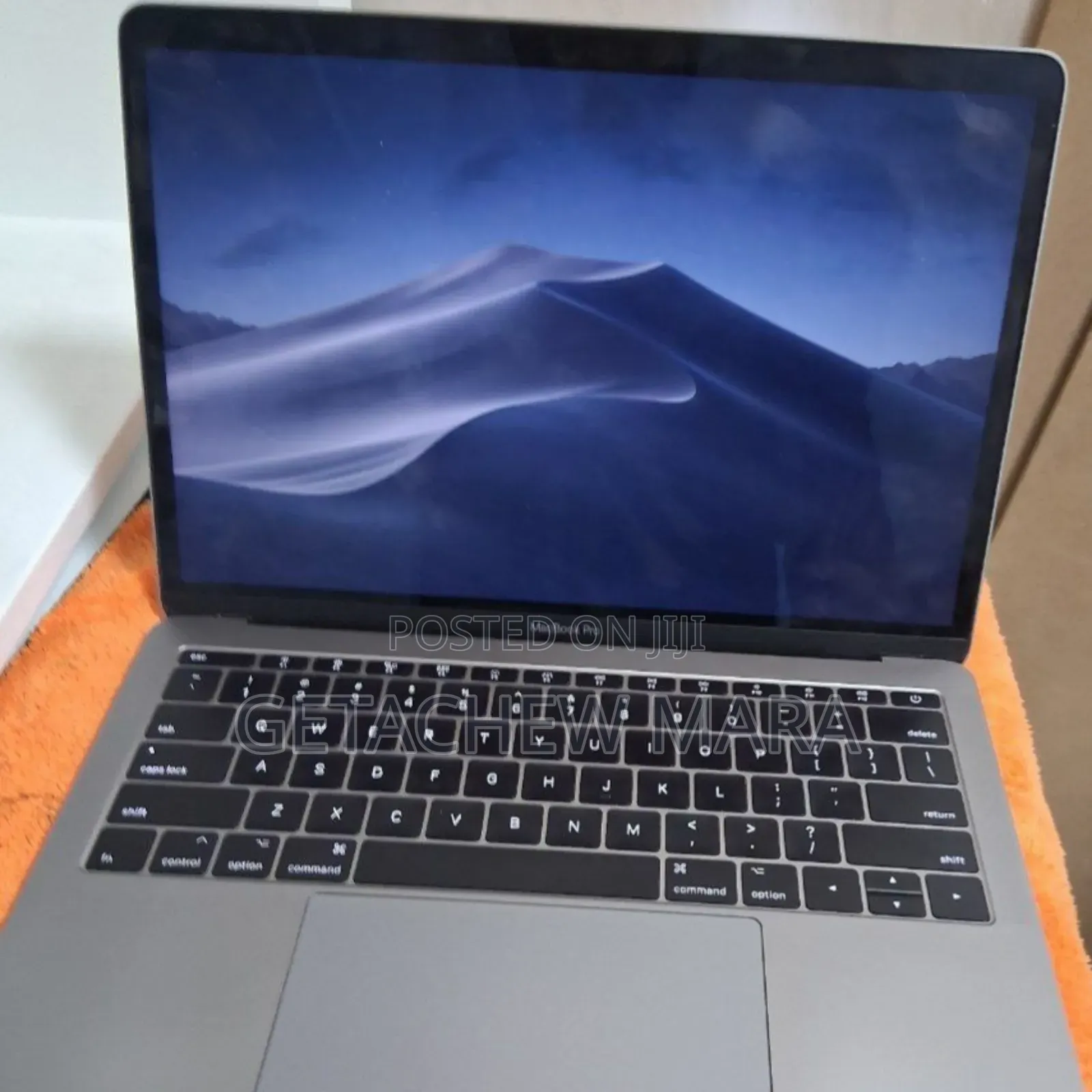 New Laptop Apple MacBook Pro 2017 16GB Intel Core I5 SSD 256GB