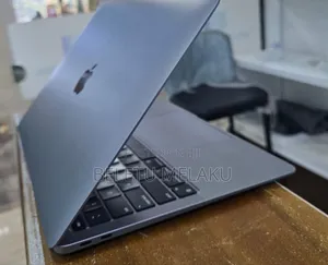 New Laptop Apple MacBook Air 2020 M1 8GB Apple M1 SSD 256GB