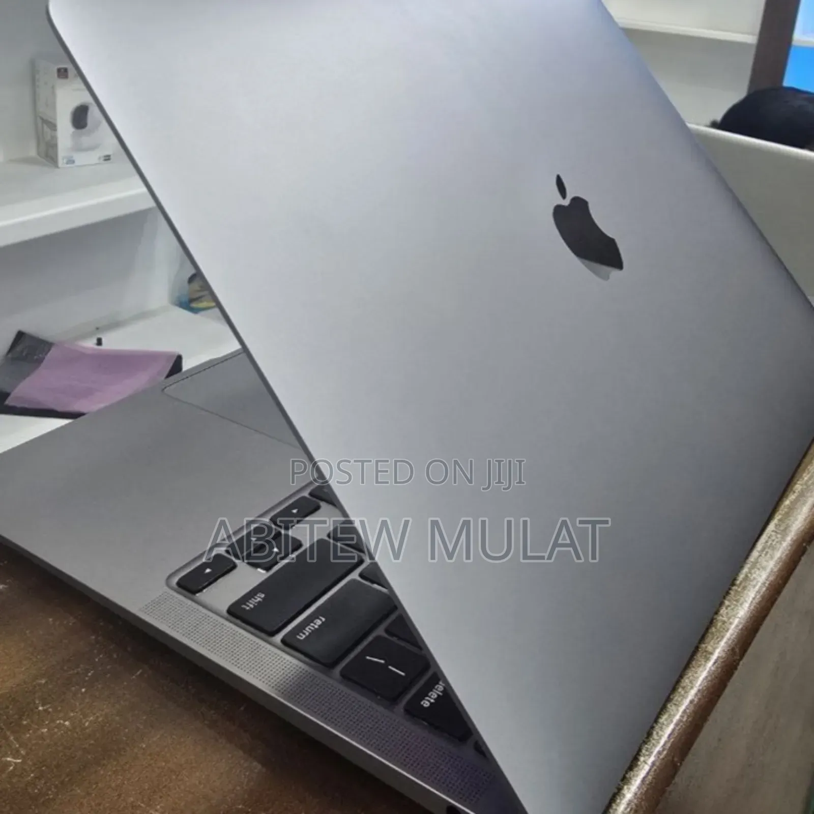 New Laptop Apple MacBook Air 2020 M1 8GB Apple M1 SSD 256GB