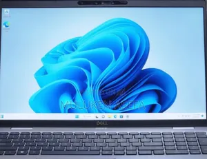 New Laptop Dell Latitude 5540 16GB Intel Core I7 SSD 512GB