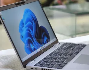 New Laptop Dell Latitude 5540 16GB Intel Core I7 SSD 512GB