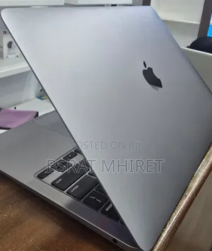New Laptop Apple MacBook Air 2020 M1 8GB Apple M1 Pro SSD 256GB