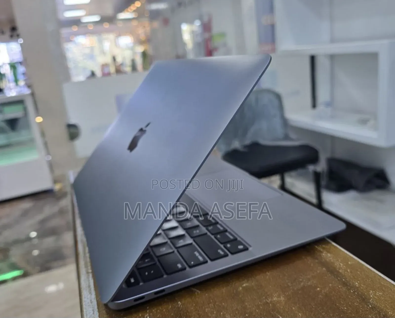 New Laptop Apple MacBook Air 8GB Apple M1 SSD 256GB