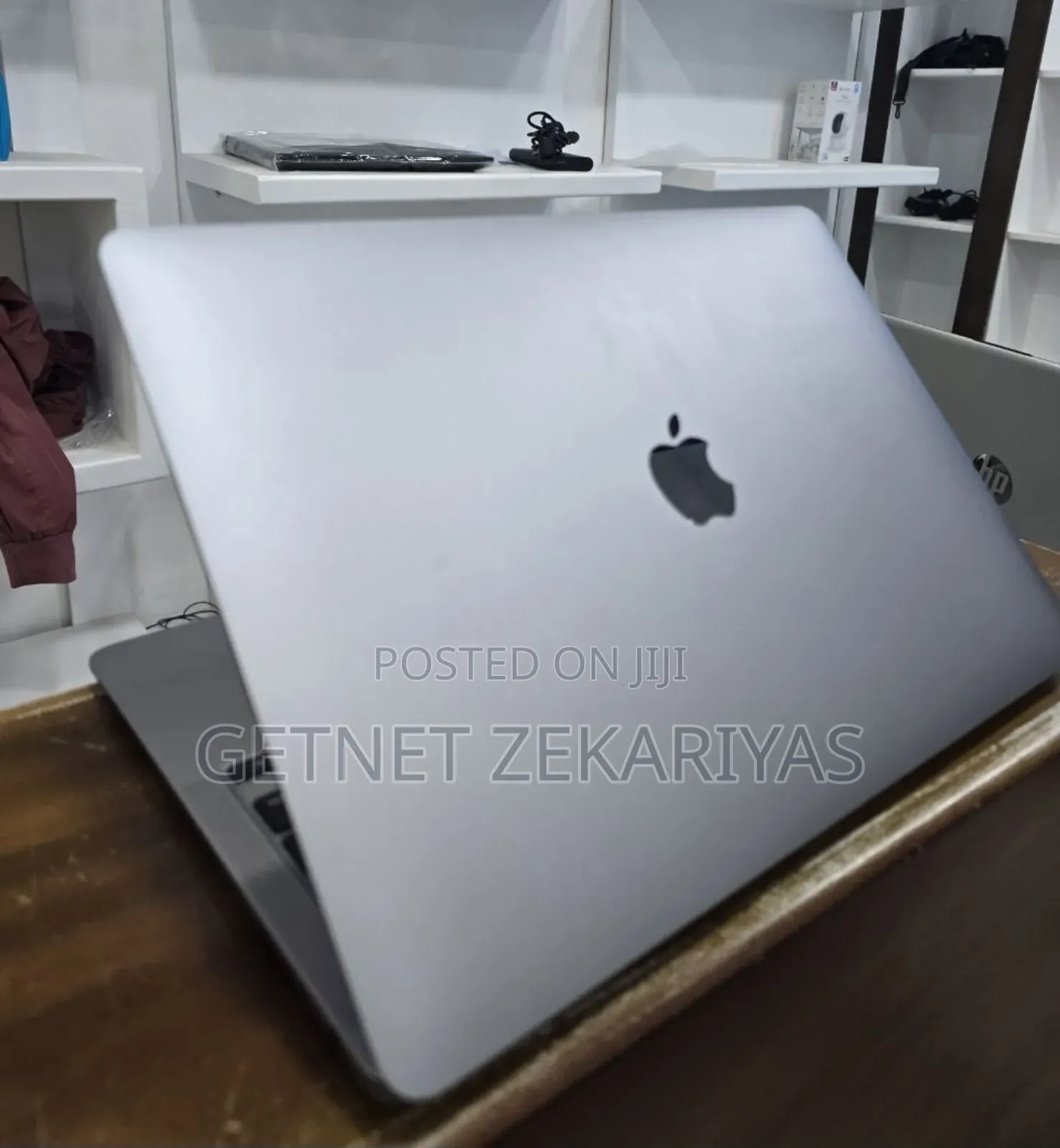 New Laptop Apple MacBook Air 2020 8GB Apple M1 SSD 256GB