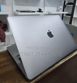 New Laptop Apple MacBook Air 2020 8GB Apple M1 SSD 256GB
