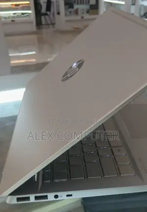 New Laptop HP Pavilion 14 16GB Intel Core I7 SSD 512GB