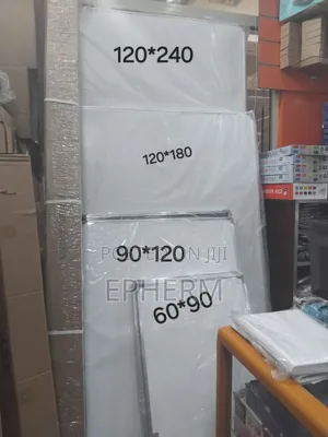 Photo - White Bord Withe Different Sizes