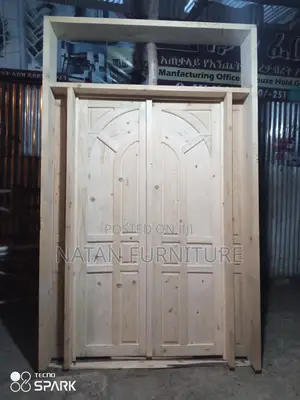 Photo - Wooden Door ሙሉ በሙሉ በአውስትሪያላ እንጨት የተሰራ French Door