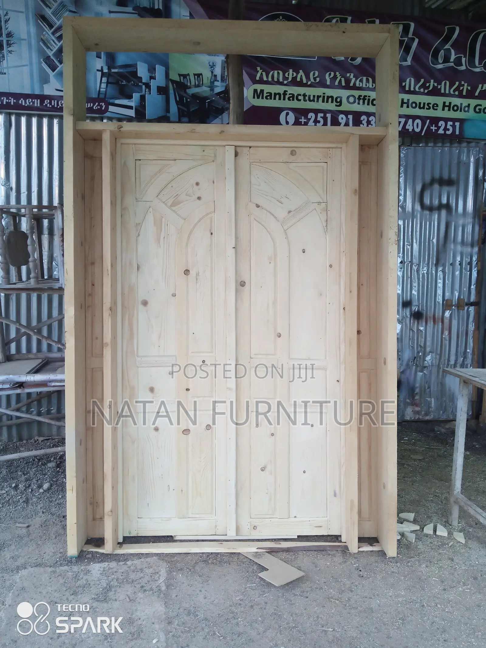 Wooden Door ሙሉ በሙሉ በአውስትሪያላ እንጨት የተሰራ French Door