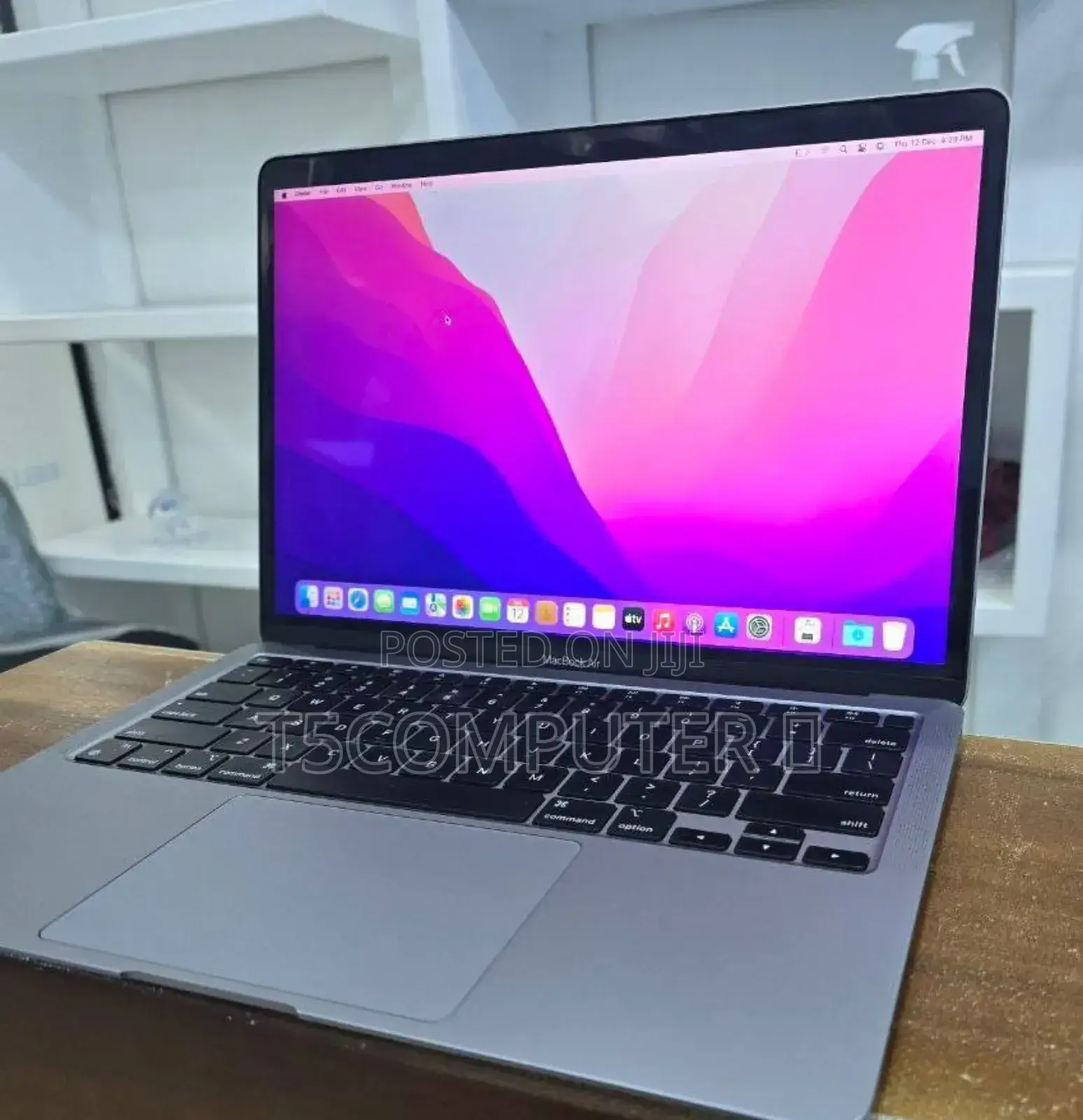 New Laptop Apple MacBook Air 2020 M1 8GB Apple M1 SSD 256GB