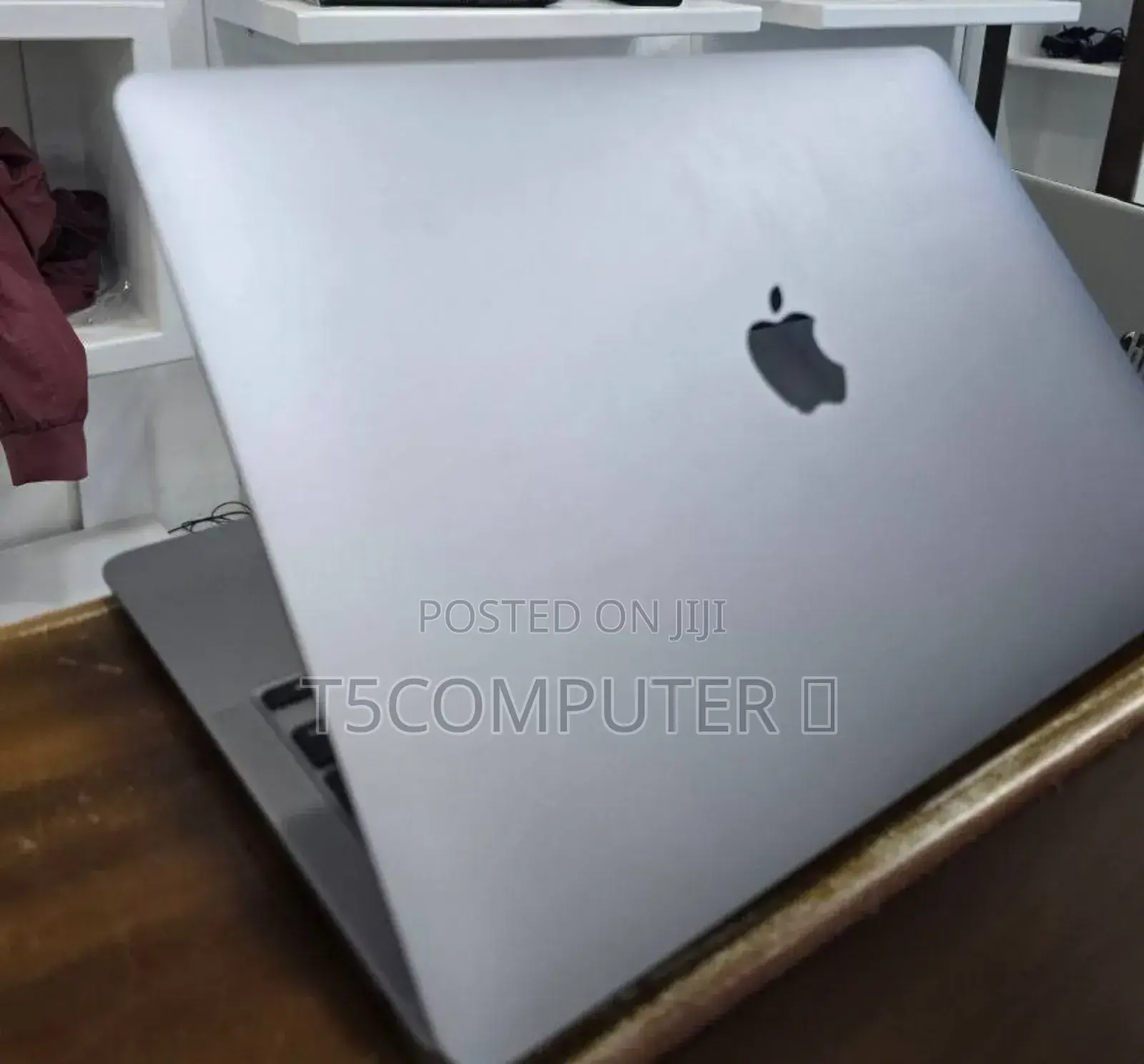 New Laptop Apple MacBook Air 2020 M1 8GB Apple M1 SSD 256GB