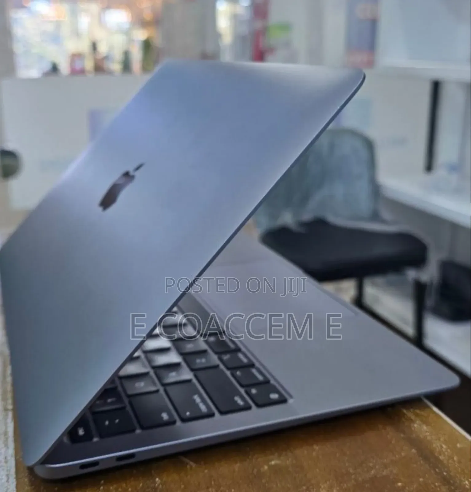 New Laptop Apple MacBook 8GB Apple M1 SSD 256GB