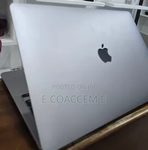 New Laptop Apple MacBook 8GB Apple M1 SSD 256GB