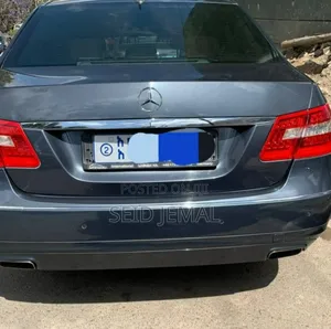 Mercedes-Benz C200 2013 Gray