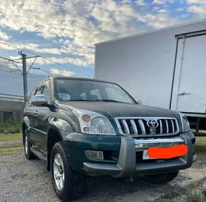 Photo - Toyota Land Cruiser Prado 2006 Green