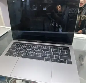 New Laptop Apple MacBook Pro 2021 M1 16GB Apple M1 Pro SSD 512GB