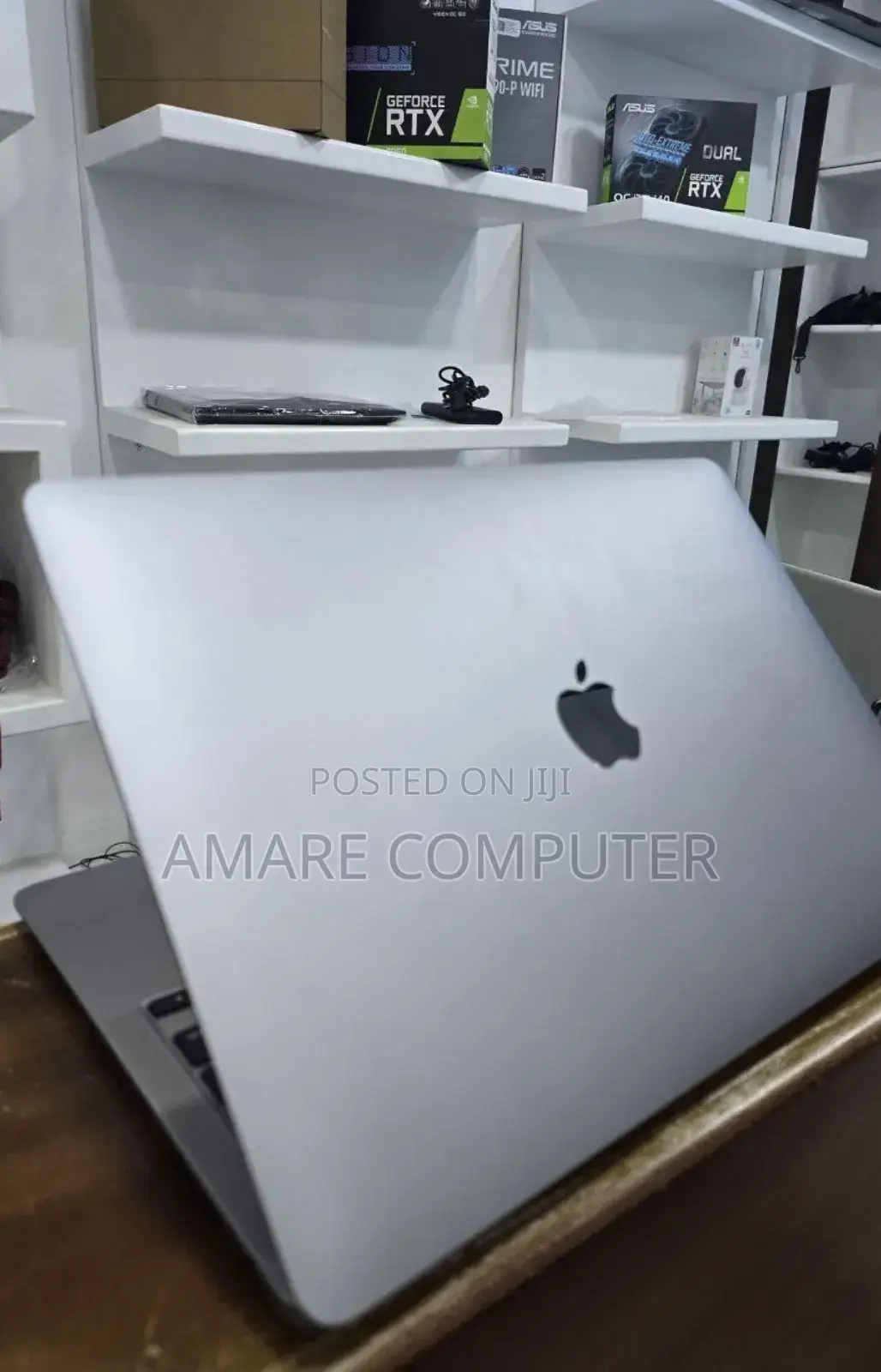 New Laptop Apple MacBook Air 2020 M1 8GB Apple M1 SSD 256GB