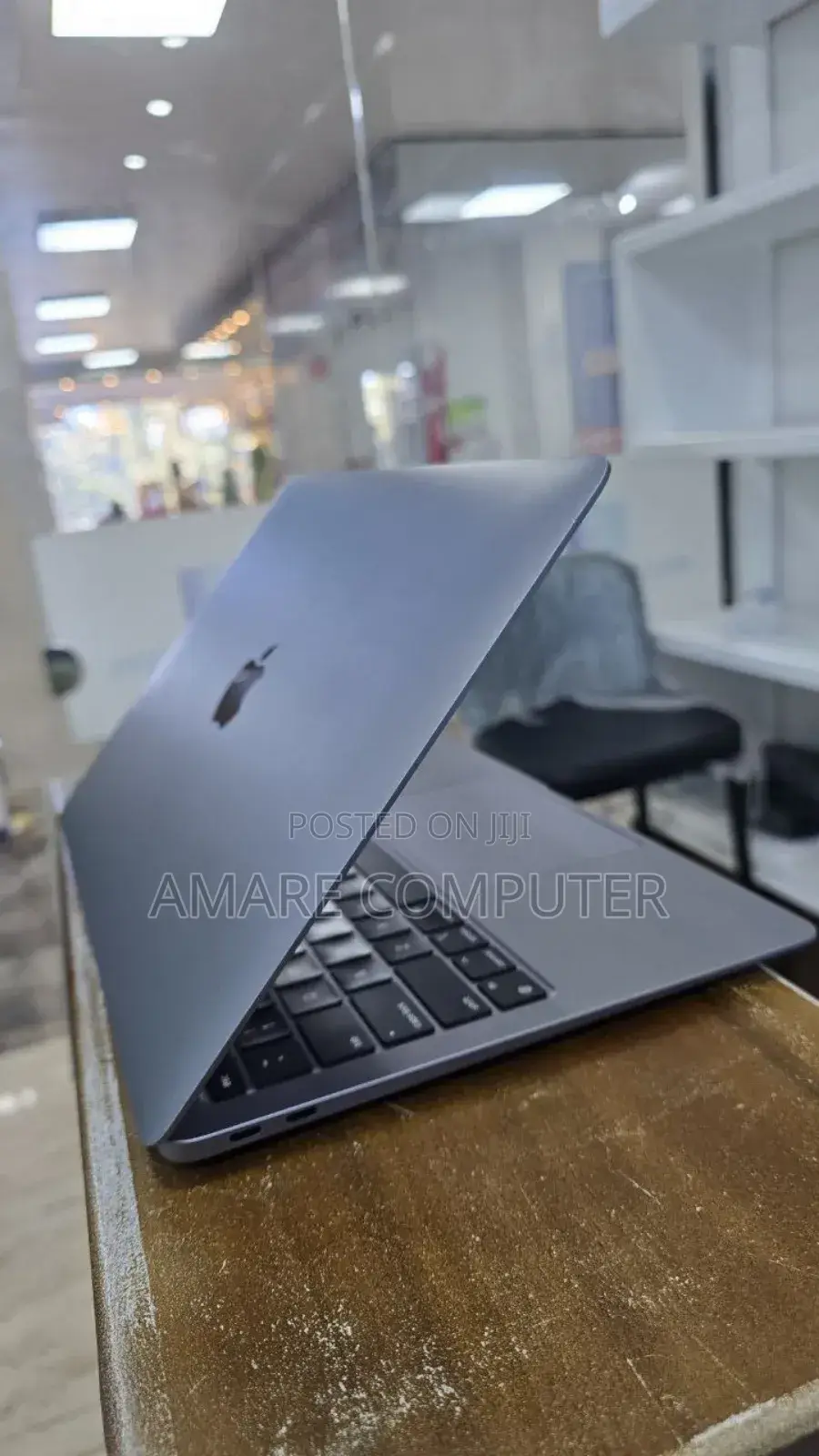 New Laptop Apple MacBook Air 2020 M1 8GB Apple M1 SSD 256GB