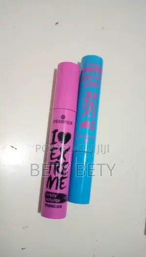 Photo - Essence Mascara