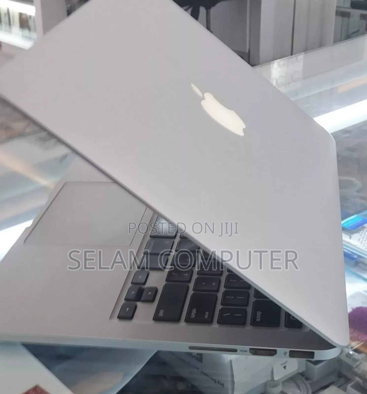 New Laptop Apple MacBook Pro 2015 16GB Intel Core I5 SSD 512GB