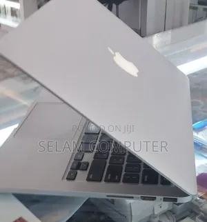 New Laptop Apple MacBook Pro 2015 16GB Intel Core I5 SSD 512GB