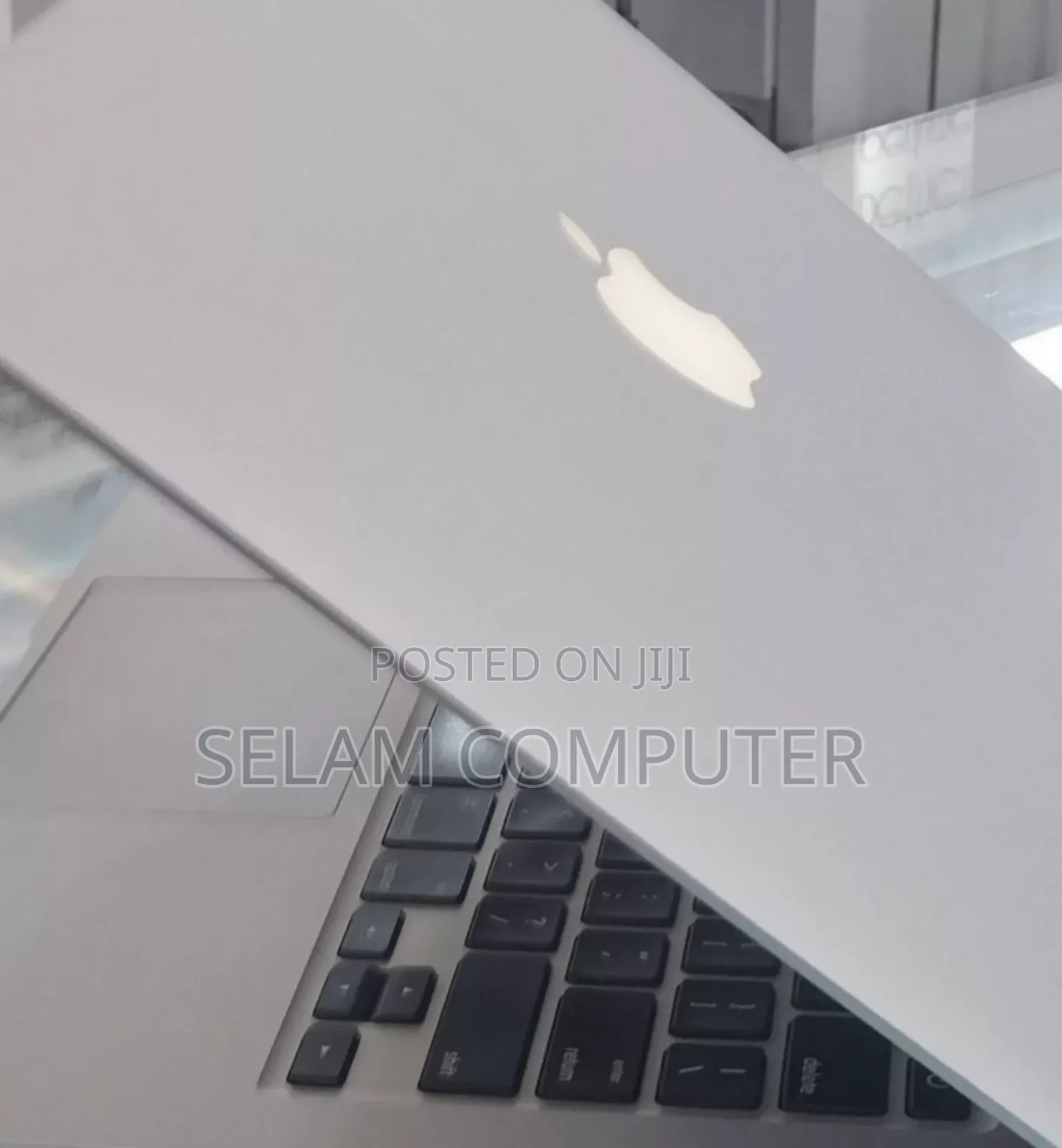 New Laptop Apple MacBook Pro 2015 16GB Intel Core I5 SSD 512GB