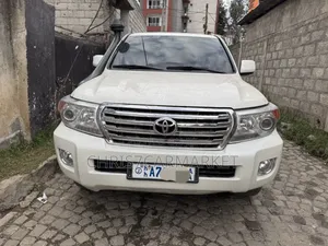 Photo - Toyota Land Cruiser 4.5 V8 GXR 2009 White