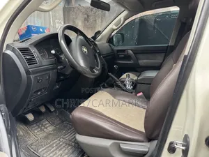 Toyota Land Cruiser 4.5 V8 GXR 2009 White