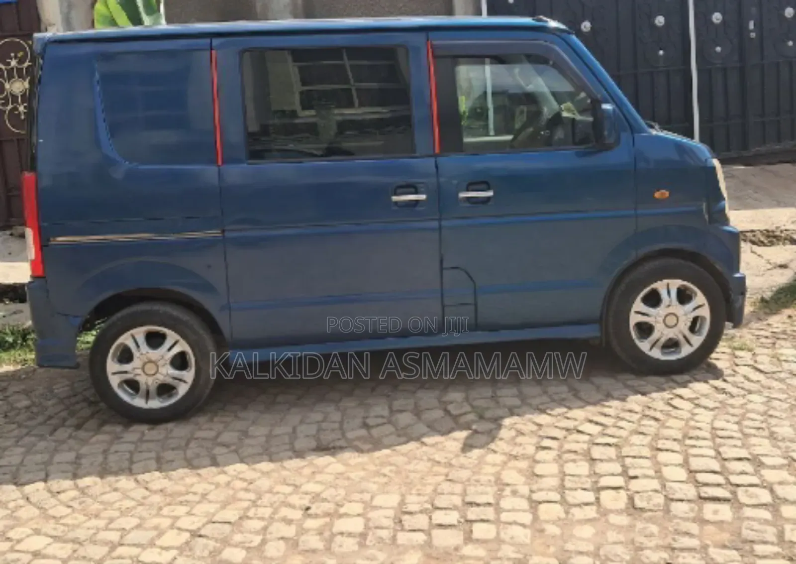 Suzuki Every Wagon 2012 Blue