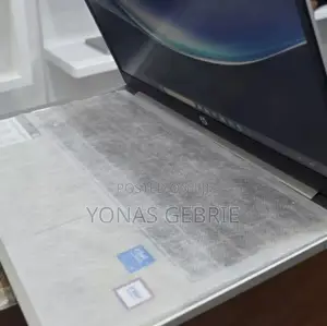 New Laptop HP 14-Dq1025cl 12GB Intel Core I3 SSD 512GB