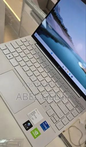 New Laptop HP Envy 13t 16GB Intel Core I5 SSD 512GB