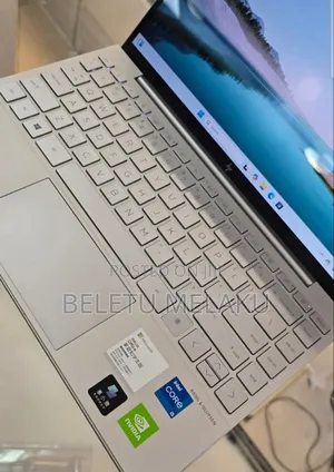 New Laptop HP Envy 13 16GB Intel Core I5 SSD 512GB