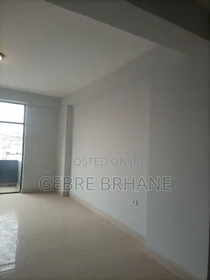 3bdrm Apartment in Apartment, Yeka for rent