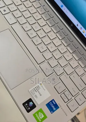 New Laptop HP Envy X360 16GB Intel Core I5 SSD 512GB