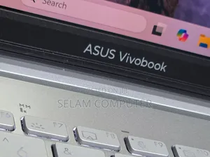 New Asus VivoBook 15 X505BA 16GB Intel Core I7 SSHD (Hybrid) 512GB