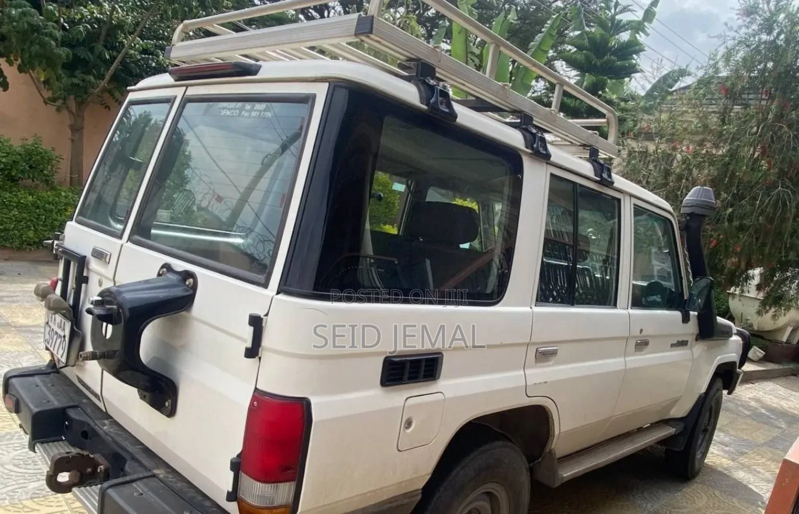 Toyota Land Cruiser 2016 White