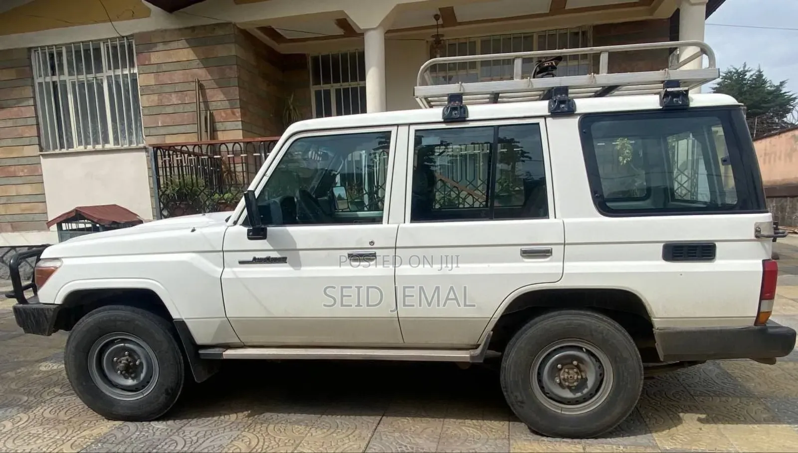 Toyota Land Cruiser 2016 White