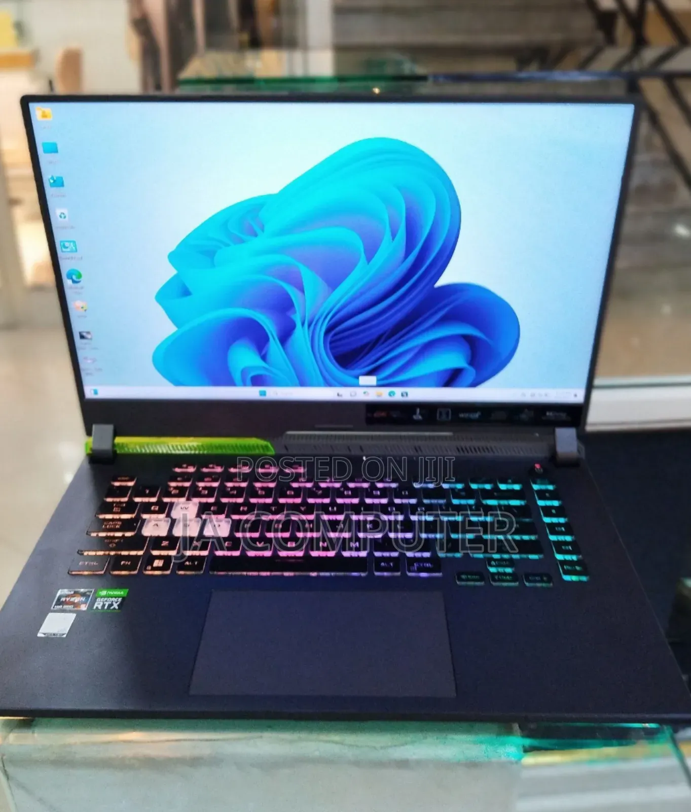 New Laptop Asus ROG Strix G15 16GB AMD Ryzen 9 SSD 512GB