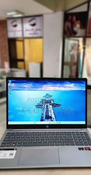 New Laptop HP Stream Notebook 8GB AMD Ryzen 5 SSD 512GB