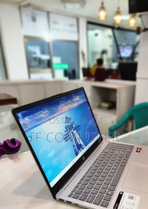 New Laptop HP Stream Notebook 8GB AMD Ryzen 5 SSD 512GB