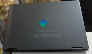 New Laptop HP Omen 15 16GB AMD Ryzen 7 SSD 512GB