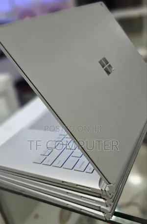 New Laptop Microsoft Surface Book 3 16GB Intel Core I7 SSD 256GB