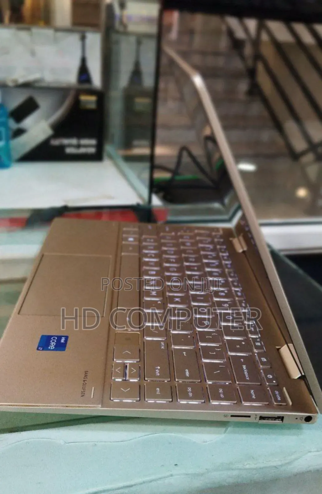 New Laptop HP Envy X360 8GB Intel Core I7 SSD 512GB