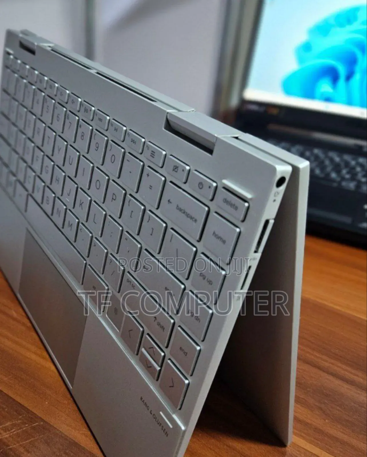 New Laptop HP Envy X360 8GB Intel Core I7 SSD 512GB